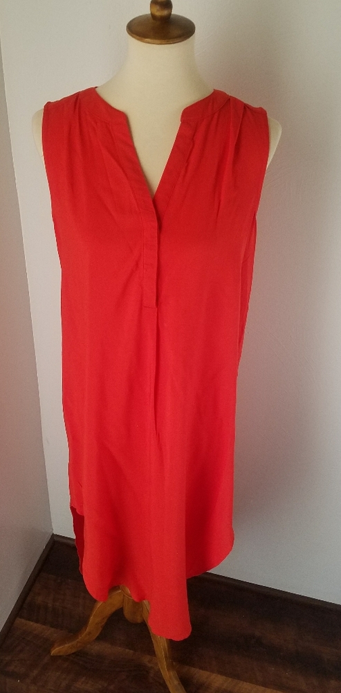 Cupio button down sleeveless tunic Size M …